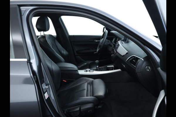 BMW 1-serie 116i High Executive M Sport | Navi | Leder | 6 bak