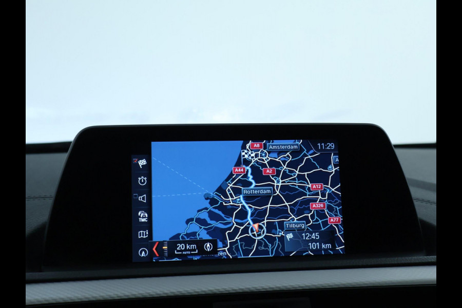 BMW 1-serie 116i High Executive M Sport | Navi | Leder | 6 bak