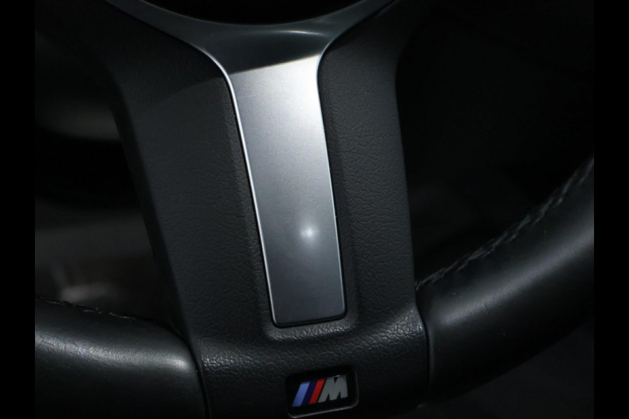 BMW 1-serie 116i High Executive M Sport | Navi | Leder | 6 bak