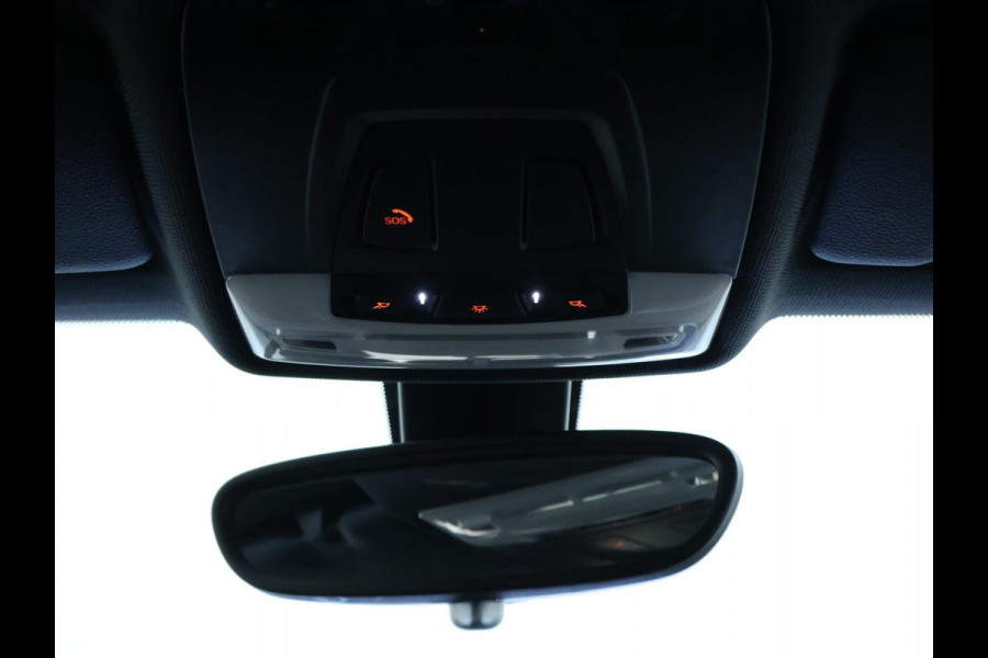 BMW 1-serie 116i High Executive M Sport | Navi | Leder | 6 bak