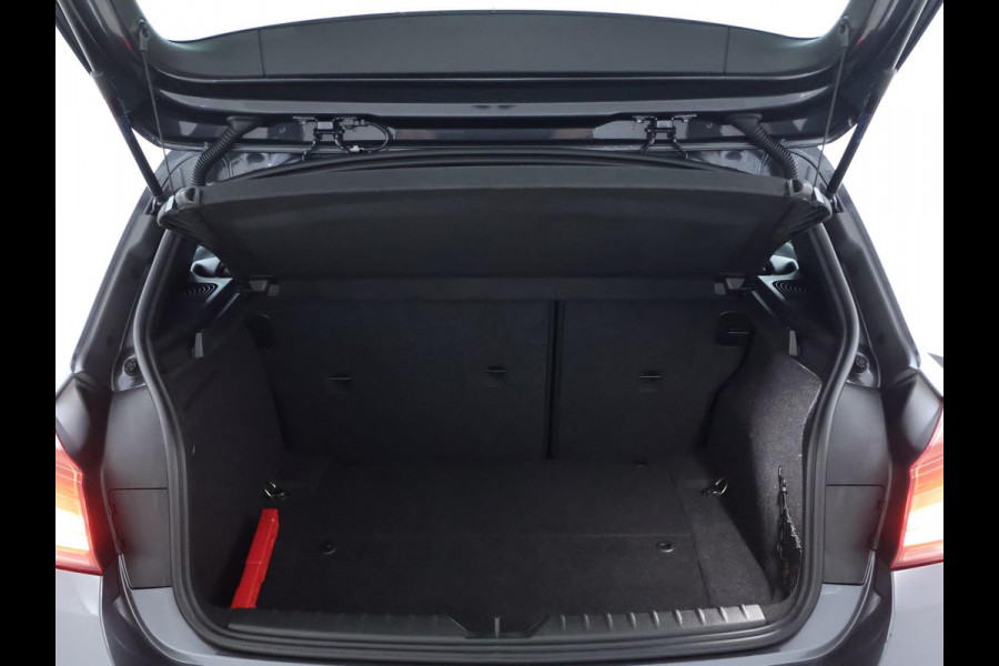 BMW 1-serie 116i High Executive M Sport | Navi | Leder | 6 bak