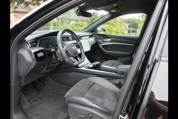 Audi e-tron e-tron 55 quattro advanced 95 kWh S-Line | Bang & Olufsen | Black Optic | Parkeersensoren | Virtual Cockpit |