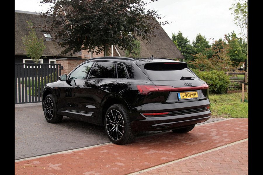 Audi e-tron e-tron 55 quattro advanced 95 kWh S-Line | Bang & Olufsen | Black Optic | Parkeersensoren | Virtual Cockpit |