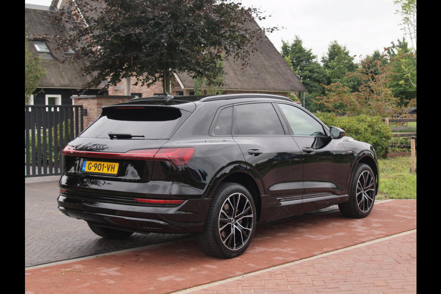 Audi e-tron e-tron 55 quattro advanced 95 kWh S-Line | Bang & Olufsen | Black Optic | Parkeersensoren | Virtual Cockpit |