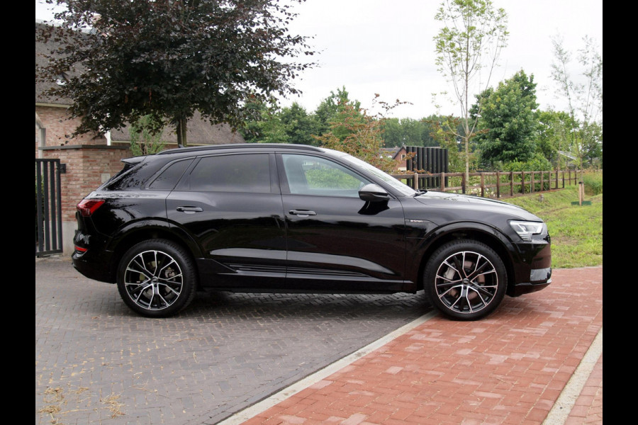 Audi e-tron e-tron 55 quattro advanced 95 kWh S-Line | Bang & Olufsen | Black Optic | Parkeersensoren | Virtual Cockpit |