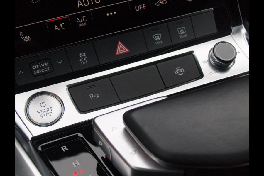 Audi e-tron e-tron 55 quattro advanced 95 kWh S-Line | Bang & Olufsen | Black Optic | Parkeersensoren | Virtual Cockpit |