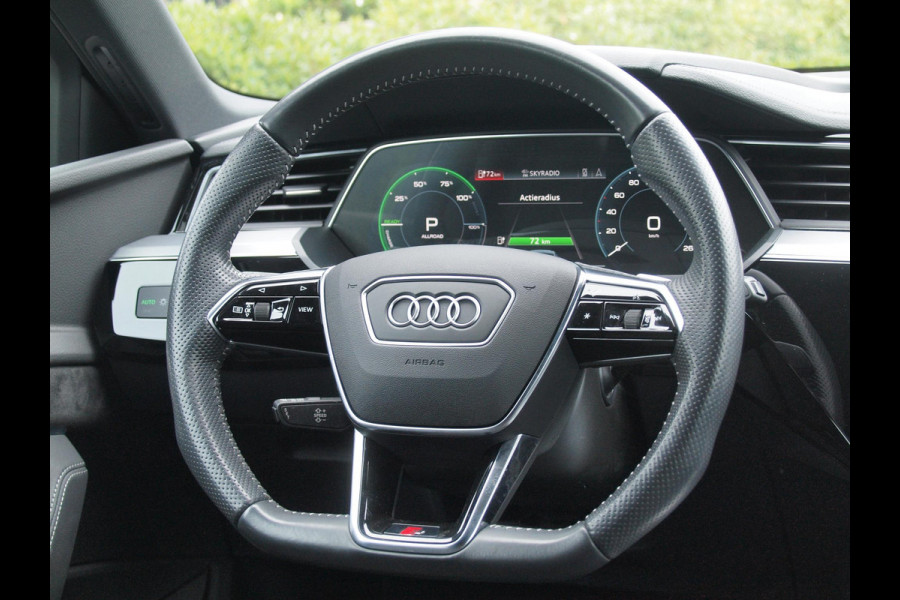 Audi e-tron e-tron 55 quattro advanced 95 kWh S-Line | Bang & Olufsen | Black Optic | Parkeersensoren | Virtual Cockpit |