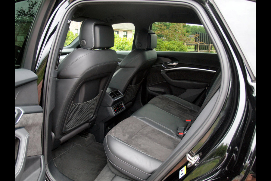 Audi e-tron e-tron 55 quattro advanced 95 kWh S-Line | Bang & Olufsen | Black Optic | Parkeersensoren | Virtual Cockpit |