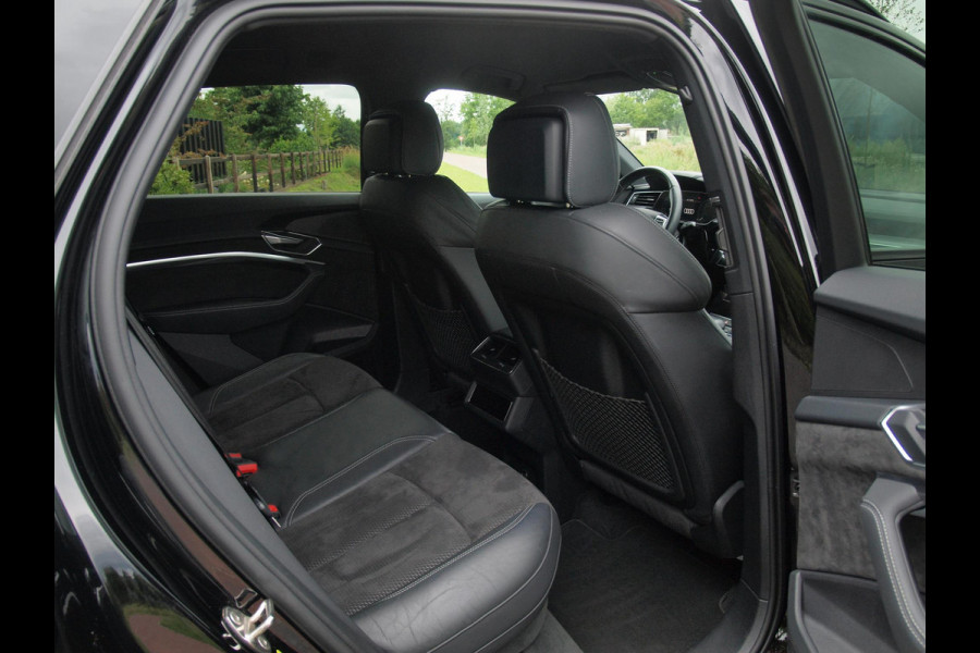 Audi e-tron e-tron 55 quattro advanced 95 kWh S-Line | Bang & Olufsen | Black Optic | Parkeersensoren | Virtual Cockpit |