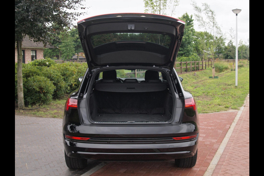 Audi e-tron e-tron 55 quattro advanced 95 kWh S-Line | Bang & Olufsen | Black Optic | Parkeersensoren | Virtual Cockpit |