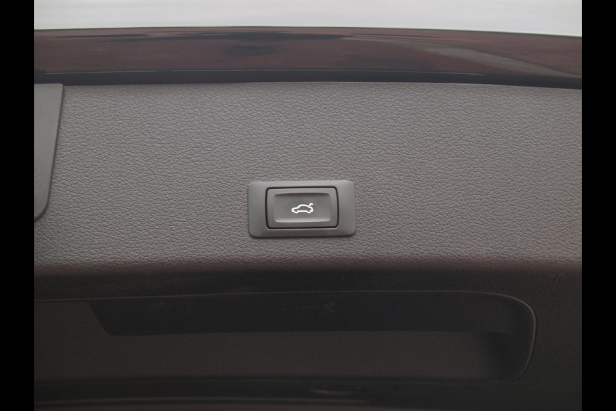 Audi e-tron e-tron 55 quattro advanced 95 kWh S-Line | Bang & Olufsen | Black Optic | Parkeersensoren | Virtual Cockpit |