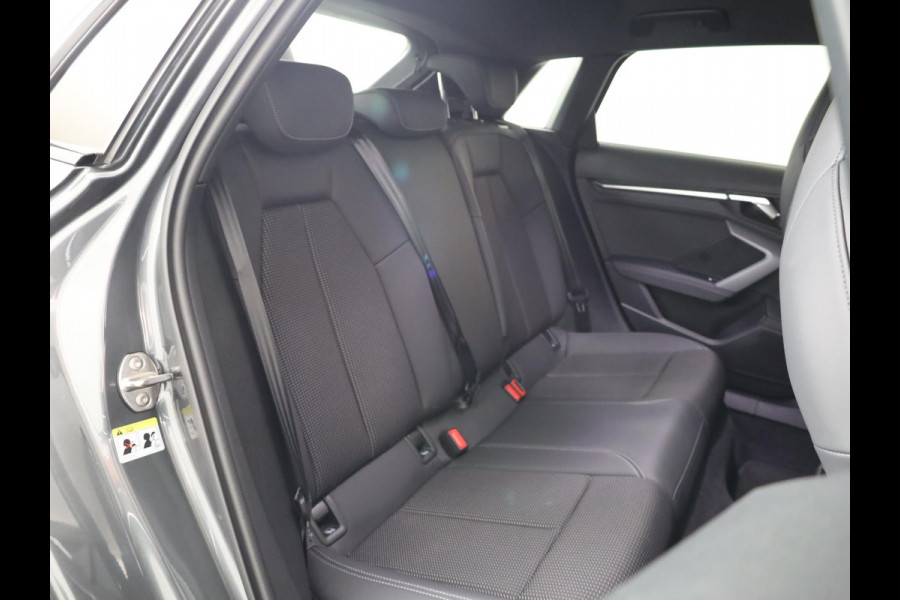 Audi A3 Sportback 30 TFSI S edition 116 pk S-tronic | Verlengde garantie | Navigatie | Parkeersensoren (Park assist) | Achteruitrijcamera | Adaptieve cruise control |
