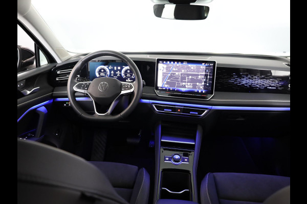 Volkswagen Tiguan 1.5 eTSI Elegance 150 pk Automaat (DSG) | Navigatie | Elektr. trekhaak | Parkeersensoren (Park assist) | Rondomzicht camera | Matrix LED koplampen |