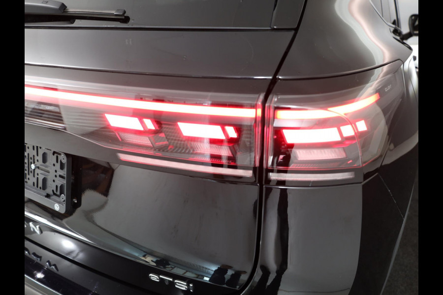 Volkswagen Tiguan 1.5 eTSI Elegance 150 pk Automaat (DSG) | Navigatie | Elektr. trekhaak | Parkeersensoren (Park assist) | Rondomzicht camera | Matrix LED koplampen |