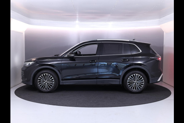 Volkswagen Tiguan 1.5 eTSI Elegance 150 pk Automaat (DSG) | Navigatie | Elektr. trekhaak | Parkeersensoren (Park assist) | Rondomzicht camera | Matrix LED koplampen |