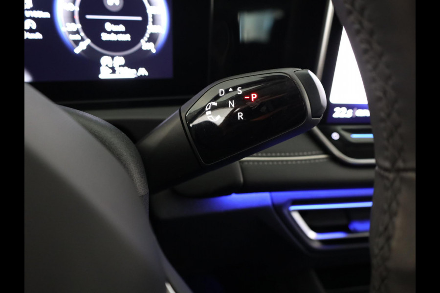 Volkswagen Tiguan 1.5 eTSI Elegance 150 pk Automaat (DSG) | Navigatie | Elektr. trekhaak | Parkeersensoren (Park assist) | Rondomzicht camera | Matrix LED koplampen |