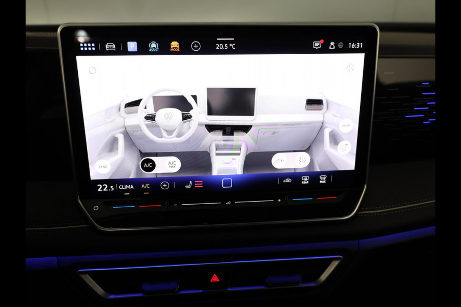 Volkswagen Tiguan 1.5 eTSI Elegance 150 pk Automaat (DSG) | Navigatie | Elektr. trekhaak | Parkeersensoren (Park assist) | Rondomzicht camera | Matrix LED koplampen |