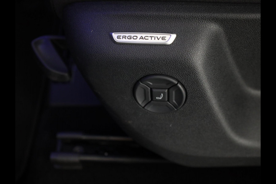 Volkswagen Tiguan 1.5 eTSI Elegance 150 pk Automaat (DSG) | Navigatie | Elektr. trekhaak | Parkeersensoren (Park assist) | Rondomzicht camera | Matrix LED koplampen |