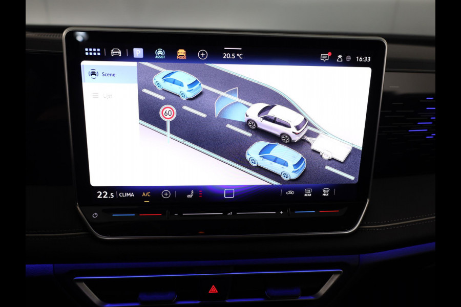 Volkswagen Tiguan 1.5 eTSI Elegance 150 pk Automaat (DSG) | Navigatie | Elektr. trekhaak | Parkeersensoren (Park assist) | Rondomzicht camera | Matrix LED koplampen |