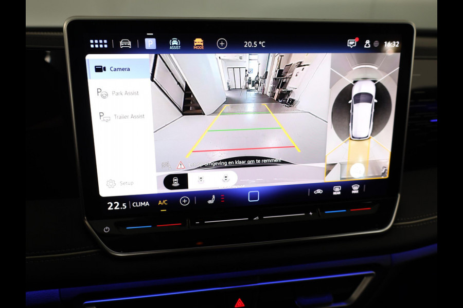 Volkswagen Tiguan 1.5 eTSI Elegance 150 pk Automaat (DSG) | Navigatie | Elektr. trekhaak | Parkeersensoren (Park assist) | Rondomzicht camera | Matrix LED koplampen |