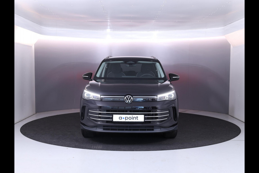 Volkswagen Tiguan 1.5 eTSI Elegance 150 pk Automaat (DSG) | Navigatie | Elektr. trekhaak | Parkeersensoren (Park assist) | Rondomzicht camera | Matrix LED koplampen |