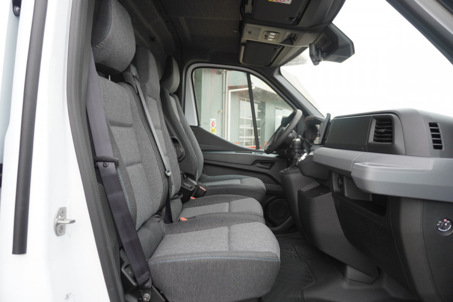 Renault Master T35 2.0 dCi 170PK L2H2 Extra Schuifdeur L / R Nr. V148 | Climate | Navi | Cruise | Trekhaak | Betimmering