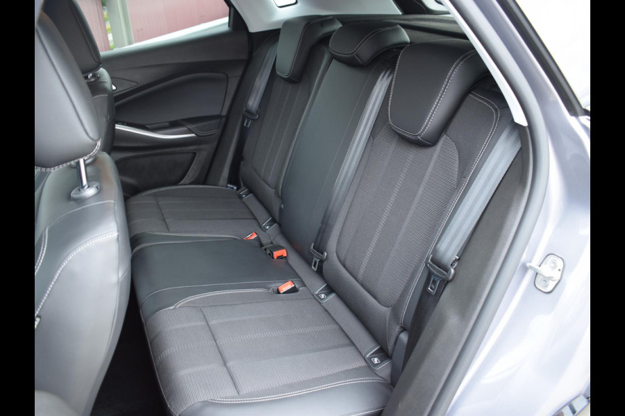 Opel Grandland 1.2 Turbo GS Level 4 360° CAMERA MET SENSOREN | AGR STOEL | E.C.C. | NAVI & CARPLAY |