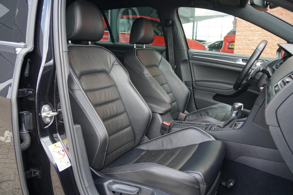 Volkswagen Golf 2.0 TDI GTD AUT. / LEDER / APPLE CARPLAY / CAMERA / ACC / DYNAMIC LED