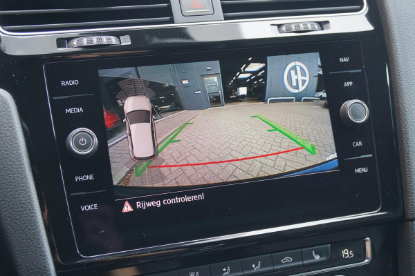 Volkswagen Golf 2.0 TDI GTD AUT. / LEDER / APPLE CARPLAY / CAMERA / ACC / DYNAMIC LED