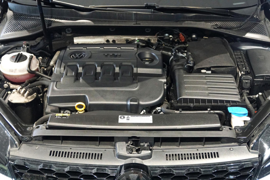 Volkswagen Golf 2.0 TDI GTD AUT. / LEDER / APPLE CARPLAY / CAMERA / ACC / DYNAMIC LED