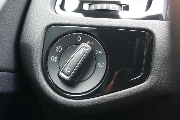 Volkswagen Golf 2.0 TDI GTD AUT. / LEDER / APPLE CARPLAY / CAMERA / ACC / DYNAMIC LED