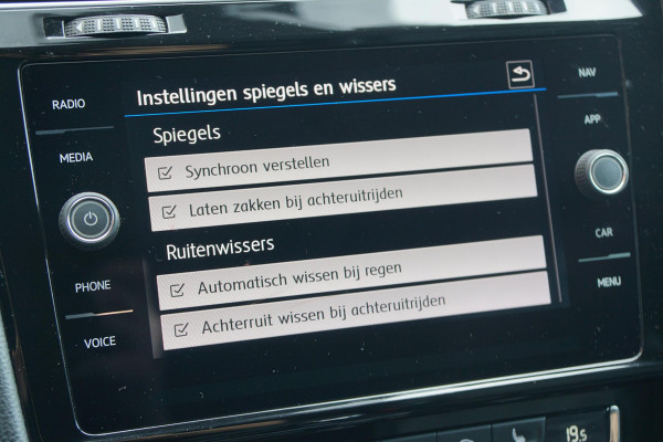 Volkswagen Golf 2.0 TDI GTD AUT. / LEDER / APPLE CARPLAY / CAMERA / ACC / DYNAMIC LED
