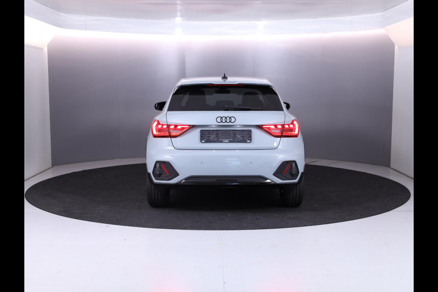 Audi A1 allstreet 30 TFSI Advanced edition 116pk S-tronic | Lederen bekleding | Sonos Audio | Dynamic pakket | Zomer en Winterset |