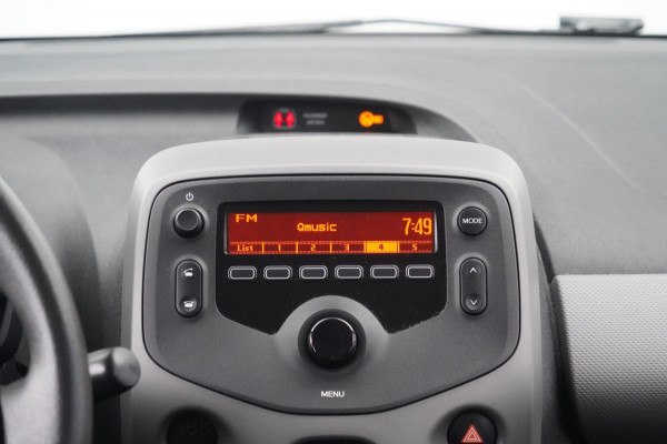 Peugeot 108 1.0 e-VTi Active / 46dkm NAP / Airco / 5-Deurs / Trekhaak / Elek. Ramen / Bluetooth