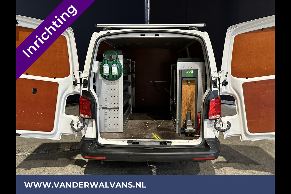 Volkswagen Transporter 2.0 TDI 150pk L2H1 Inrichting Euro6 Airco | Apple Carplay | Android Auto | Cruisecontrol | 2500kg Trekhaak Dakdragers, Parkeersensoren Volkswagen Transporter 2.0 TDI 150pk L2H1 Inrichting Euro6 Airco | Apple Carplay | Android Auto | Cruisecontrol | 2500kg Trekhaak Dakdragers, Parkeersensoren