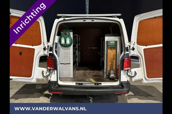 Volkswagen Transporter 2.0 TDI 150pk L2H1 Inrichting Euro6 Airco | Apple Carplay | Android Auto | Cruisecontrol | 2500kg Trekhaak Dakdragers, Parkeersensoren