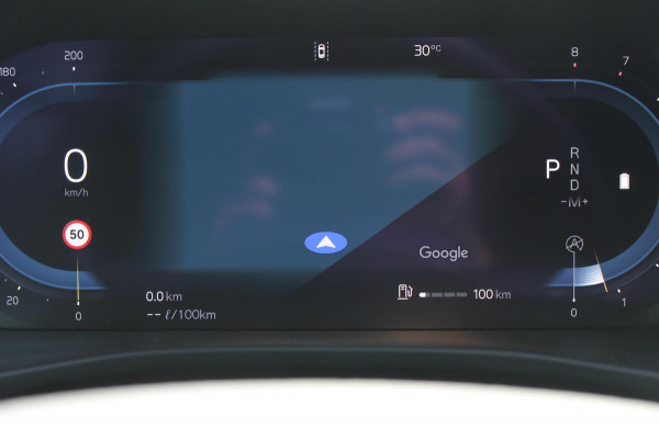 Volvo XC40 B3 177PK Plus Dark Google infotainment / Draadloos telefoon opladen / Elektrisch bedienbare bestuurdersstoel met geheugen / Adaptieve Cruise Control