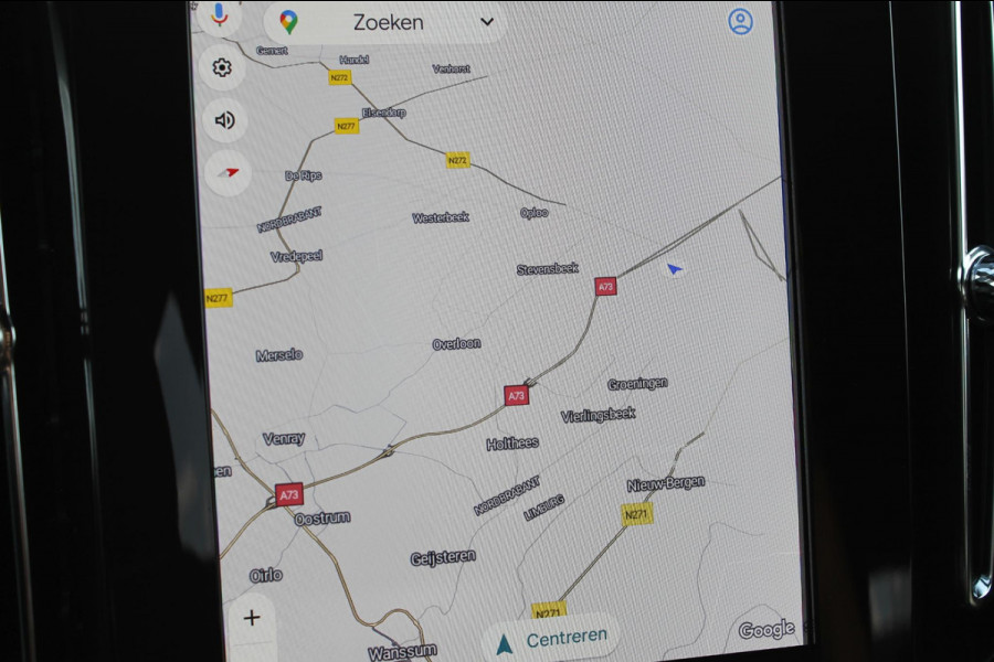 Volvo XC40 B3 177PK Plus Dark Google infotainment / Draadloos telefoon opladen / Elektrisch bedienbare bestuurdersstoel met geheugen / Adaptieve Cruise Control