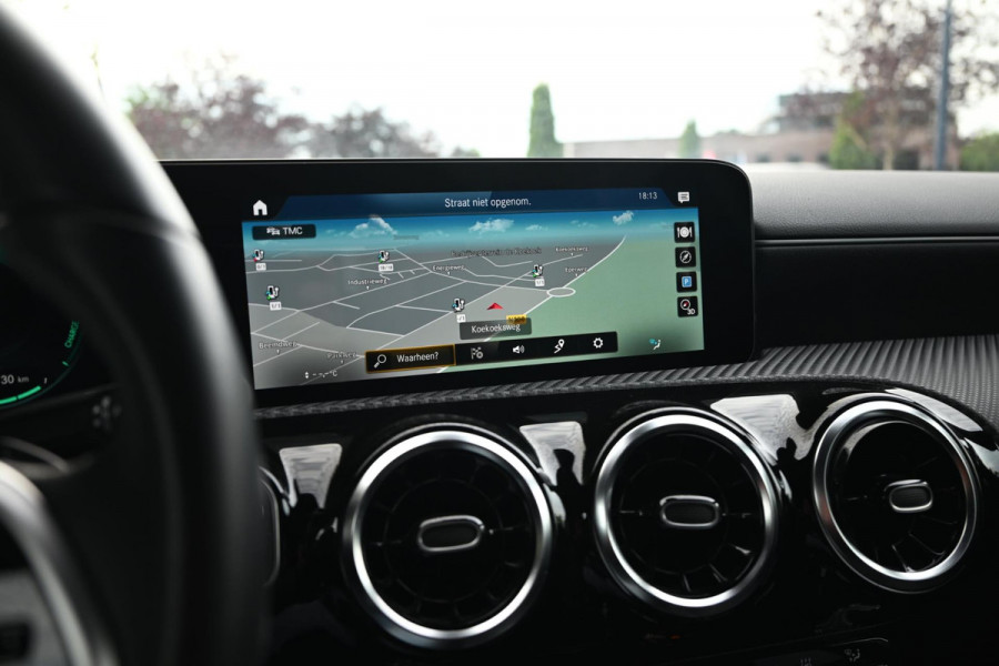 Mercedes-Benz A-Klasse 250 e Business Solution Luxury 218 PK LED Camera Widescreen 17''