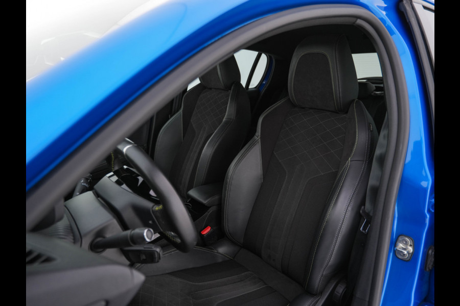 Peugeot e-208 EV GT-Line 50 kWh [ 3-Fase ] (INCL-BTW) *FULL-LED | DIGI-COCKPIT | BLINDSPOT | CAMERA | LEATHER-ALCANTARA | NAVI-FULLMAP | LANE-ASSIST | KEYLESS | DAB | CCS-FASTLOADER | HEATED-SPORTSEATS | AMBIENT-LIGHT | 17"ALU*