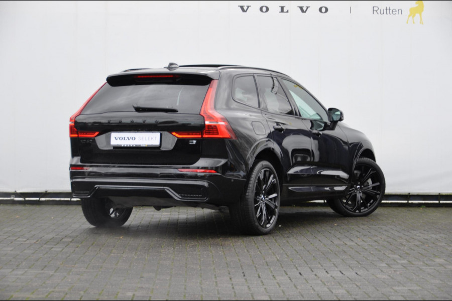 Volvo XC60 T6 350PK Automaat Recharge AWD Plus Black Edition Long range / Adaptieve cruise control / Harman Kardon audio / Trekhaak / Panoramadak / Apple carplay / Parkeersensoren met 360 camera / Elektrische achterklep / Elektrische stoelen met geheugen / Stoel en stuurwielverwarming / 21” velgen