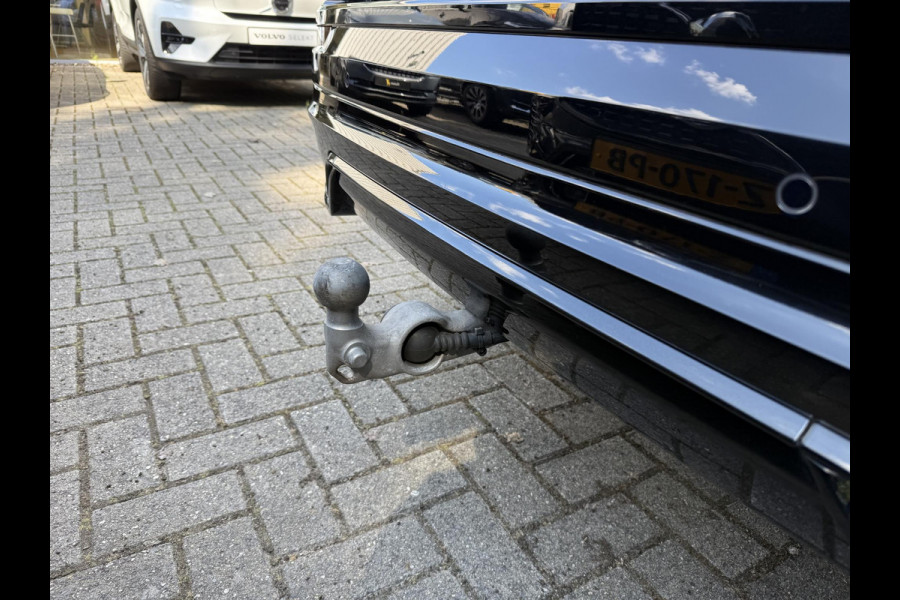 Volvo XC60 T6 350PK Automaat Recharge AWD Plus Black Edition Long range / Adaptieve cruise control / Harman Kardon audio / Trekhaak / Panoramadak / Apple carplay / Parkeersensoren met 360 camera / Elektrische achterklep / Elektrische stoelen met geheugen / Stoel en stuurwielverwarming / 21” velgen