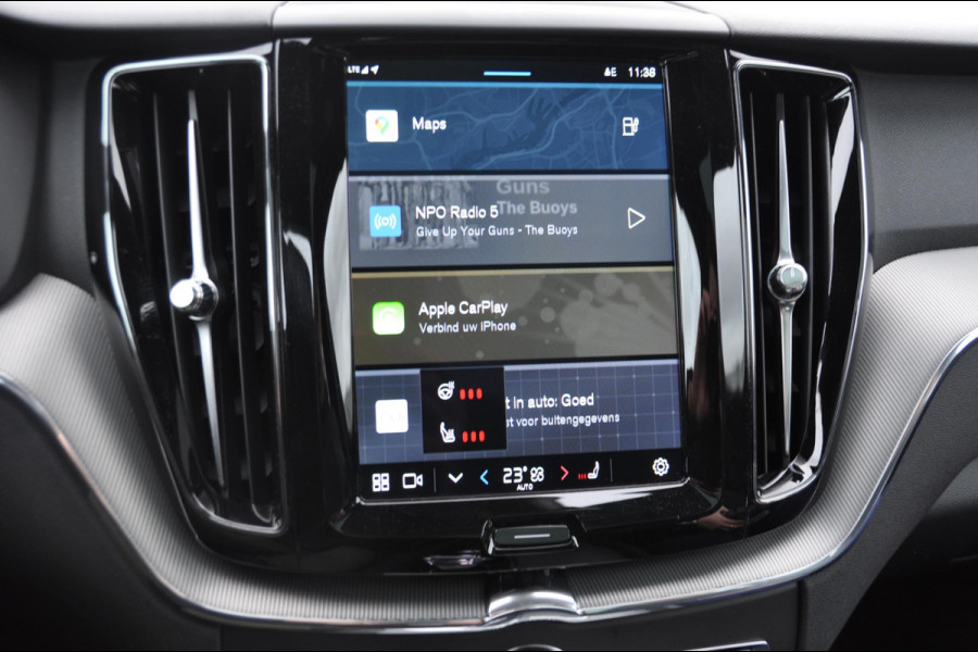 Volvo XC60 T6 350PK Automaat Recharge AWD Plus Black Edition Long range / Adaptieve cruise control / Harman Kardon audio / Trekhaak / Panoramadak / Apple carplay / Parkeersensoren met 360 camera / Elektrische achterklep / Elektrische stoelen met geheugen / Stoel en stuurwielverwarming / 21” velgen