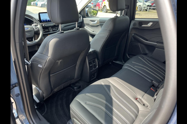 Ford Kuga 2.5 PHEV Vignale | Adaptive cruise control | Winter Pack | Head up Display | Dodehoeksensoren | Bang&Olufsen | Full Leder | Geheugenstoelen | Achteruitrijcamera