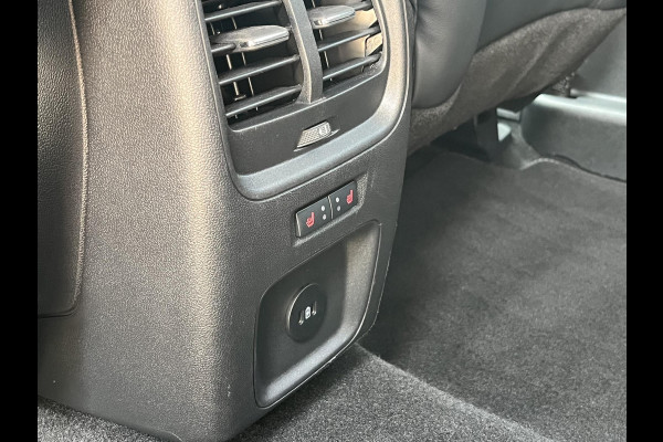 Ford Kuga 2.5 PHEV Vignale | Adaptive cruise control | Winter Pack | Head up Display | Dodehoeksensoren | Bang&Olufsen | Full Leder | Geheugenstoelen | Achteruitrijcamera