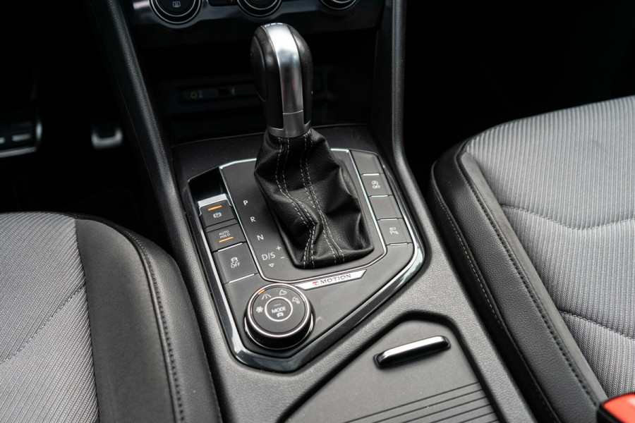 Volkswagen Tiguan 2.0 TSI 4Motion R-Line Pano / Trekhaak / 360
