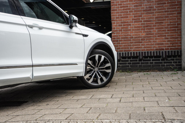 Volkswagen Tiguan 2.0 TSI 4Motion R-Line Pano / Trekhaak / 360