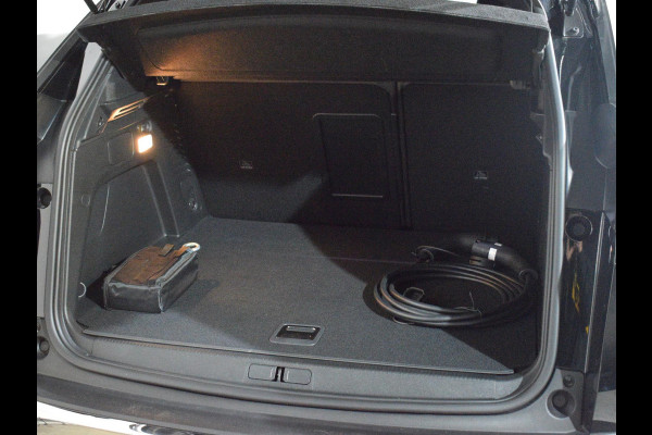 Peugeot 3008 1.6 PHEV 180 Allure Pack Business NAVIGATIE | CARPLAY | ACHTERUITRIJCAMERA MET SENSOREN | STOELVERWARMING |