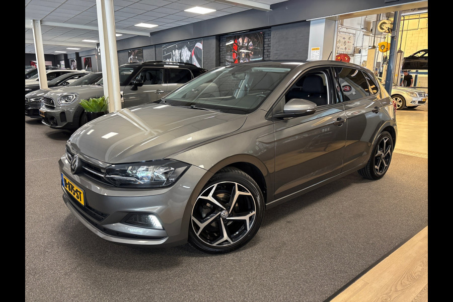 Volkswagen Polo 1.0 MPI Beats,apple carplay,pdc,media ,onderhouds history
