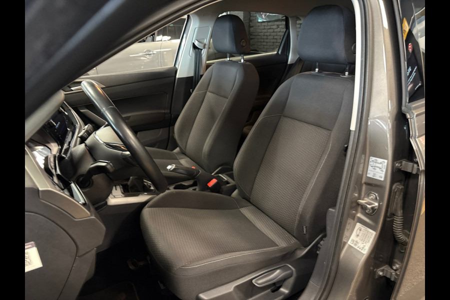 Volkswagen Polo 1.0 MPI Beats,apple carplay,pdc,media ,onderhouds history